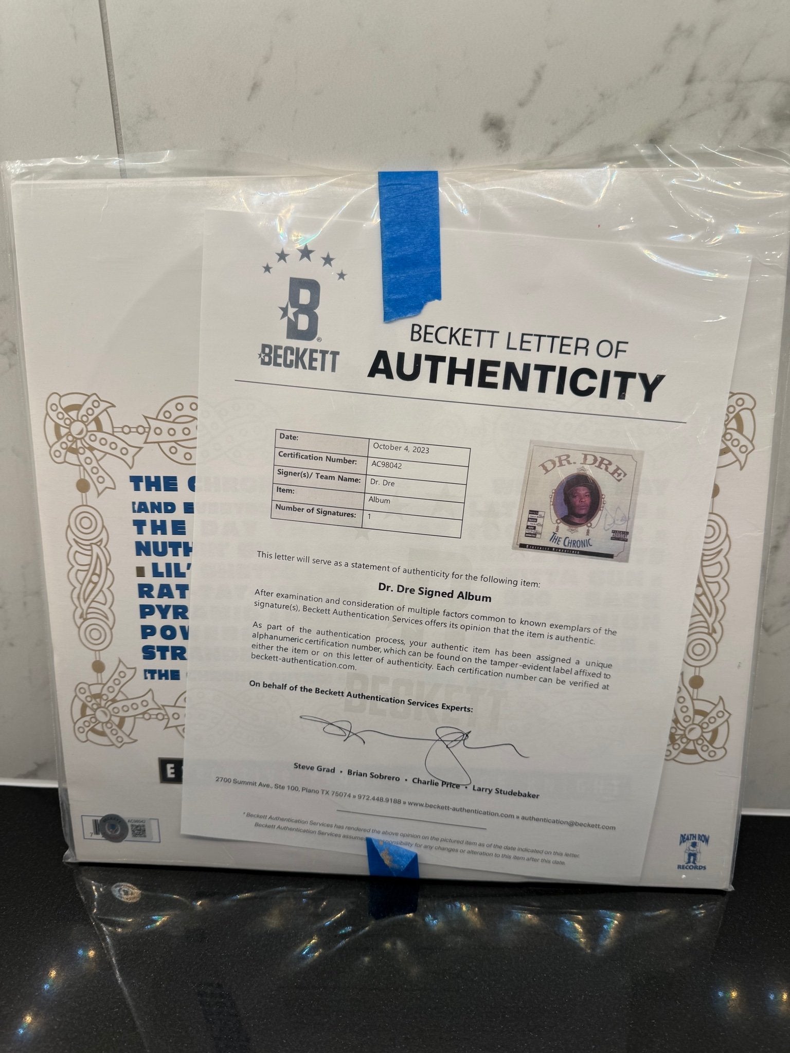 Dr. Dre Signed The Chronic Vinyl Album – Autographed LP – Beckett BAS COA – Hip-Hop Legend